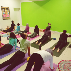 Reencuentro: Yoga y comunidad